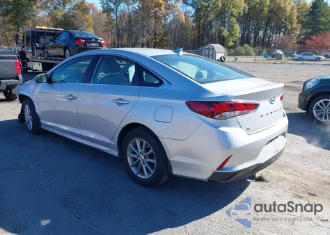 2018 Hyundai Sonata Se z USA, uszkodzony, nr VIN 5NPE24AF8JH672449